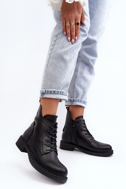 Жіночі класичні ботильйони на плоскій підошві чорні Ballisa