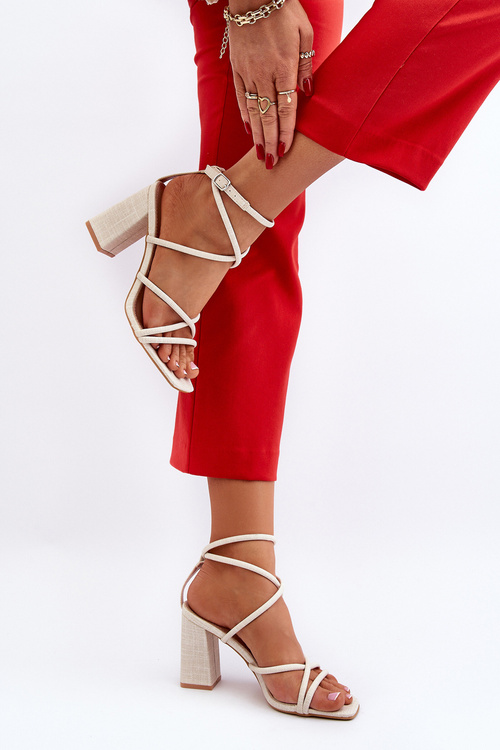 Босоніжки з ремінцями оголеного кольору Herfiana