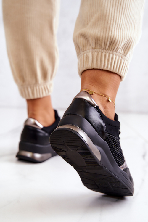 Модне спортивне взуття Жіночі кросівки Чорні Danielle