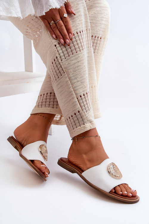 Zazoo 2938 Білі шкіряні тапочки на плоскій підошві з орнаментом