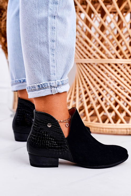 Жіночі шкіряні черевики Maciejka лаковані чорні тварини 04091-72