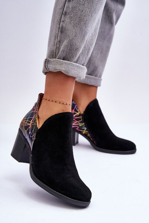 Чоботи жіночі шкіряні на підборах Maciejka 04492-99 Чорні