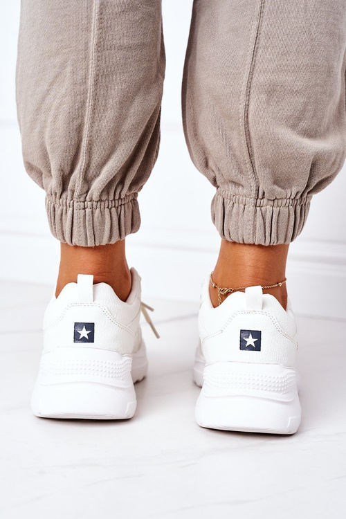 Жіноче спортивне взуття Кросівки Big Star EE274460 Білі