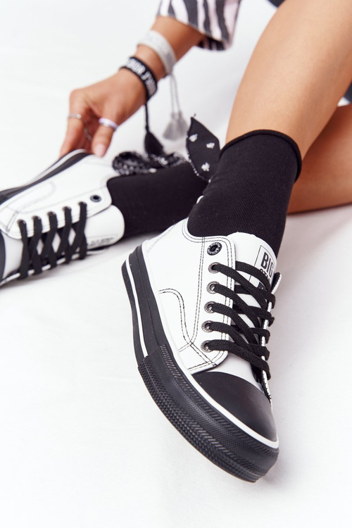 Жіночі шкіряні кросівки BIG STAR HH274147 біло-чорні