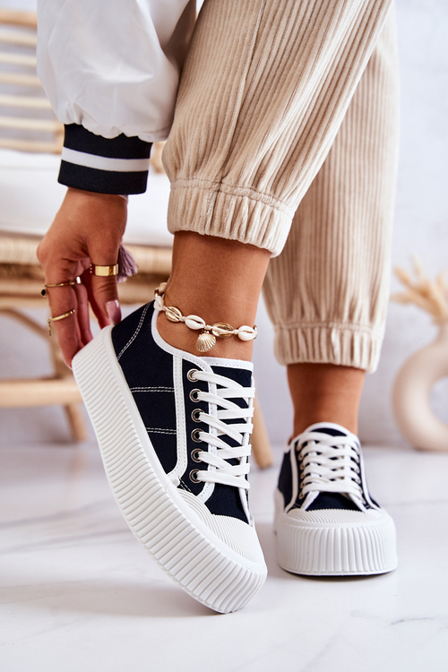 Чорні кросівки на платформі Mischa