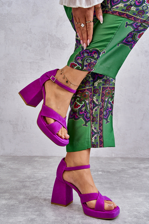 Жіночі замшеві босоніжки на високих підборах Lewski Shoes 3221 Фуксія