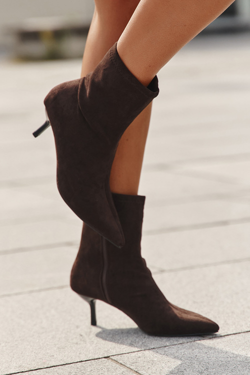 Теплі жіночі чоботи на підборах еко замш шоколадні Belisse