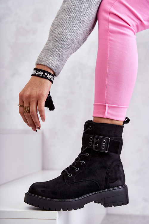 Жіночі замшеві чоботи на плоскій підошві на шнурівці чорні Firmina