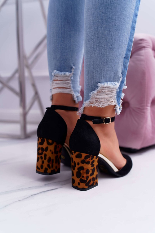 Жіночі туфлі на шпильці з леопардовим принтом Black Ferri