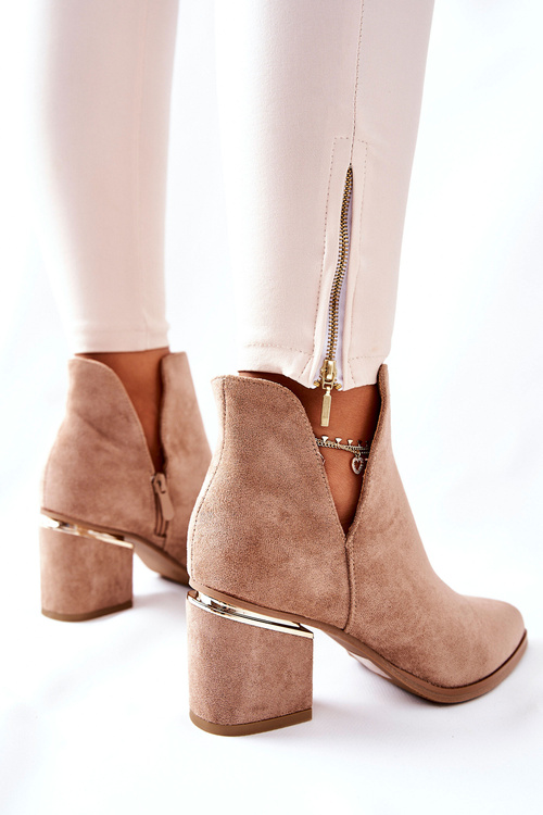 Жіночі замшеві чоботи з вирізами хакі Ноель