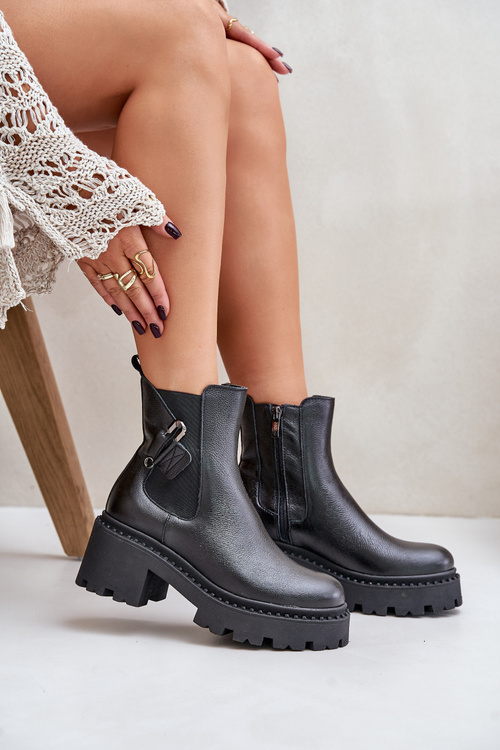 Чорні шкіряні утеплені ботильйони Zazoo 60490 з декором