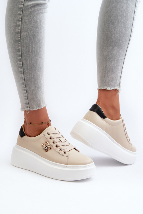 Бежеві жіночі шкіряні кросівки на платформі Pernalia
