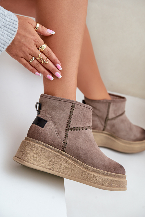 Шкіряні замшеві зимові черевики на платформі та танкетці коричневі Maciejka 06769-02 темно-коричневі