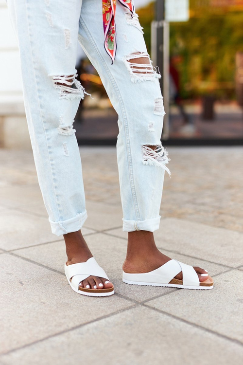 Шкіряні профільовані тапочки Big Star HH274647 Білі