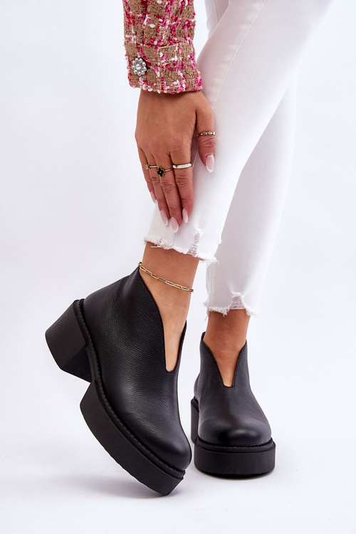 Шкіряні чоботи на масивних підборах Nicole 2795/056 Чорні