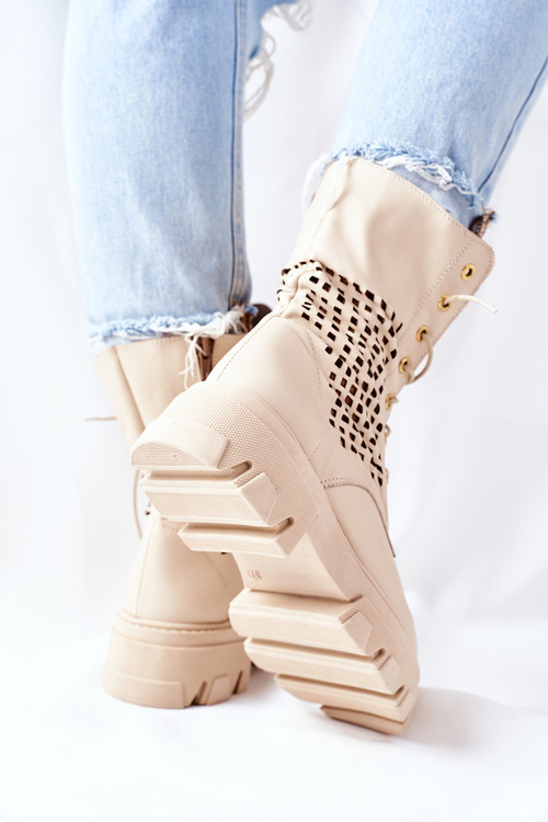 Жіночі високі шкіряні бежеві хуті