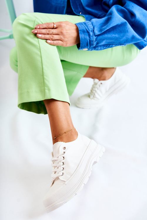 Жіночі низькі кросівки Gueso білого кольору