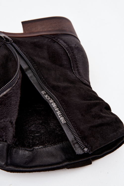 Жіночі чоботи на низькому підборі з зморшками теплі чорні Gracia