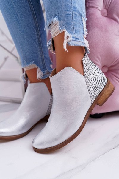 Жіночі весняні шкіряні черевики на плоскому каблуці Silver Madness