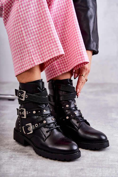 Жіночі шкіряні чоботи з декоративними смужками Black Russo