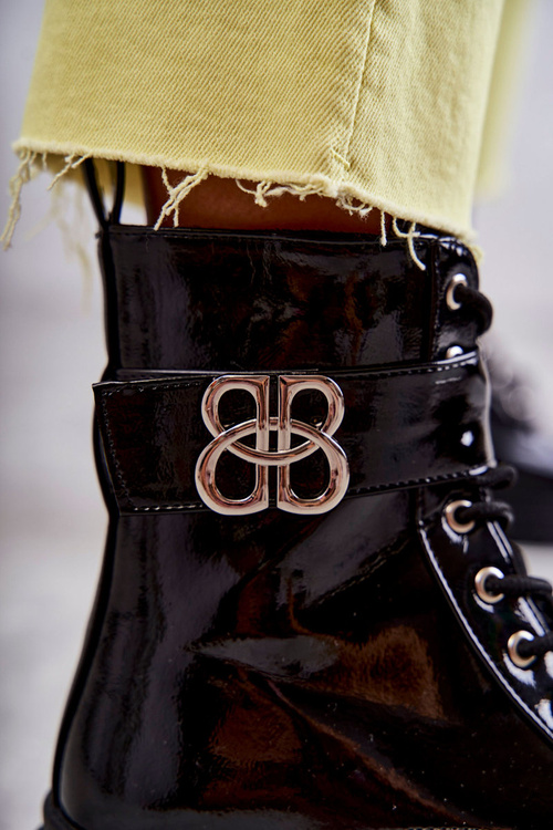 Лаковані жіночі теплі чоботи з декором Black Hayes