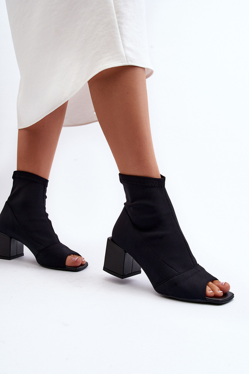 невизначений