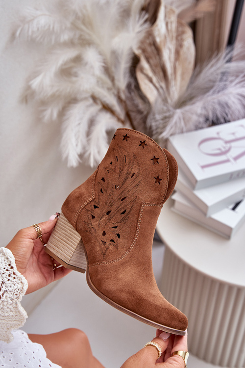 Ковбойські ботильйони з вирізом, замшеві на підборах, коричневі Lewski 3613