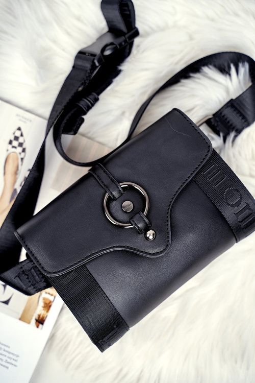 Жіноча сумочка Monnari Black Kidney Sachet BAG0450-020