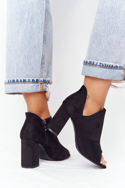 Весняні замшеві чоботи на каблуці Vinceza 21-17095 Чорні