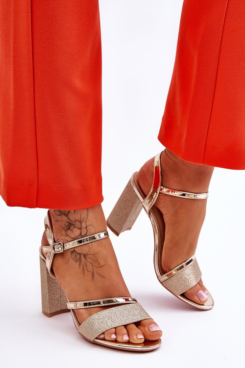 Глянцеві босоніжки на високих підборах золото Alicia