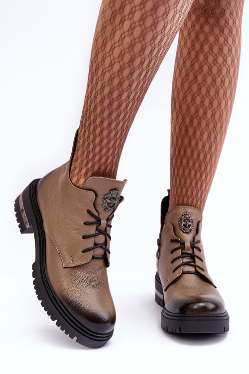 Жіночі шкіряні ботильйони на плоскому каблуці бежеві Charline