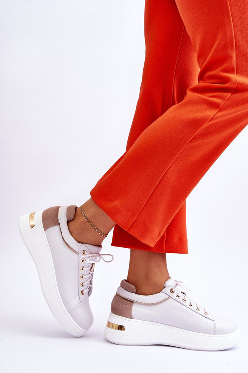 Жіноче шкіряне спортивне взуття на платформі білого кольору Caressa