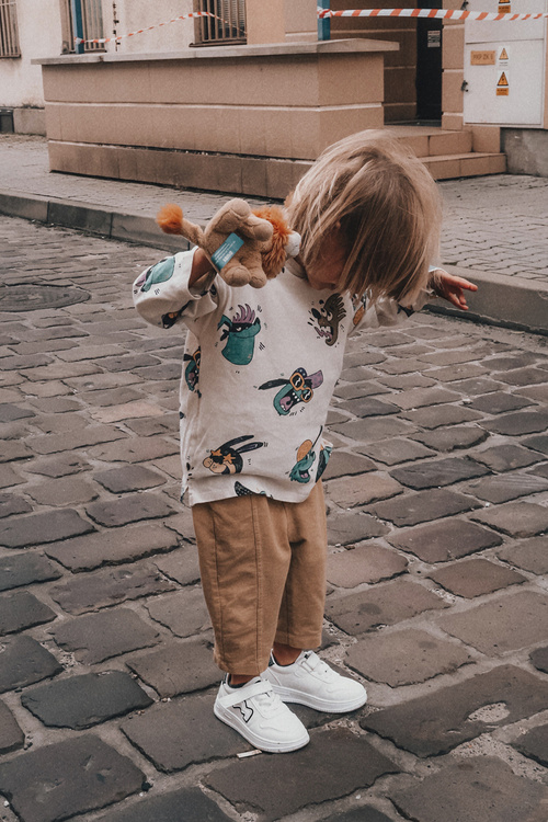 Дитяче спортивне взуття на липучці Білий Чорний Santi