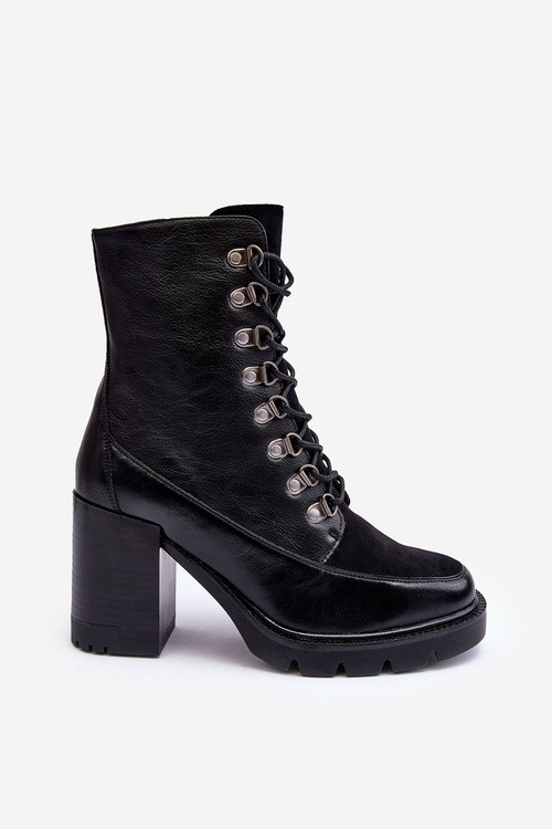 Чоботи зі шнурівкою на підборах чорні Lathia