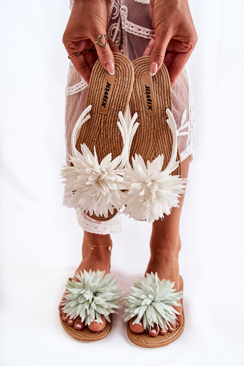 Жіночі шльопанці з тканинним орнаментом Білі Eviana