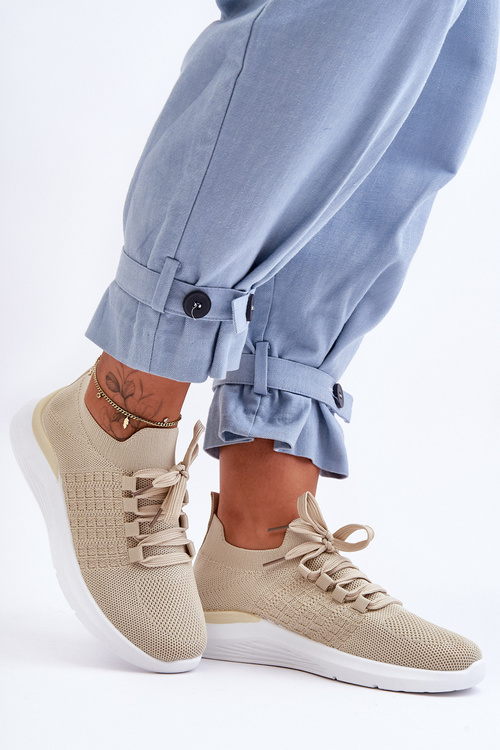 Жіночі класичні спортивні кросівки бежеві Nikilla