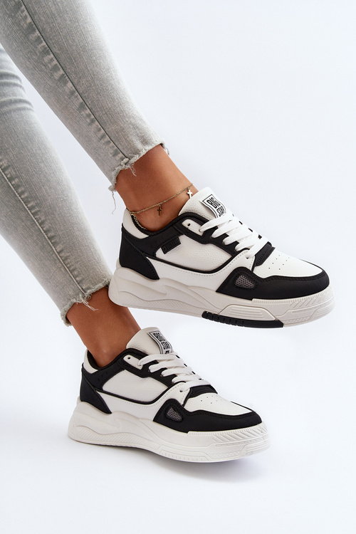 Жіночі кросівки Big Star NN274669 біло-чорні