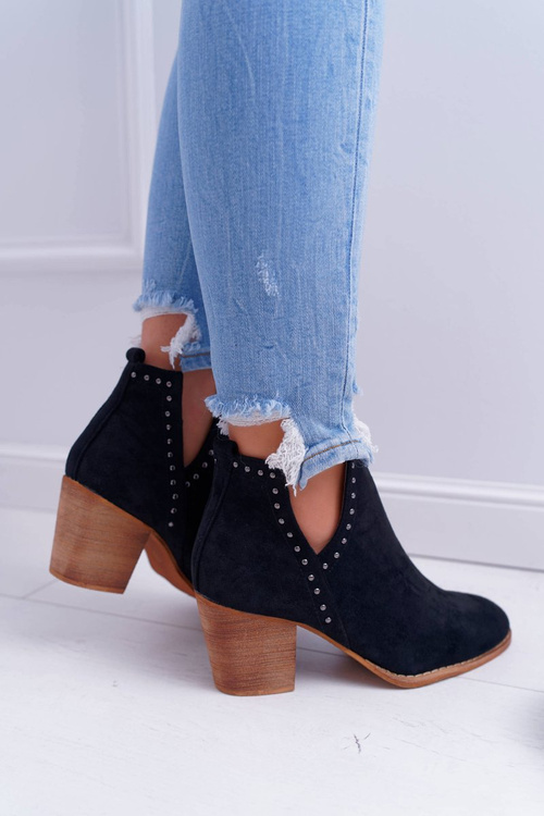 Жіночі чоботи на шпильці з вирізами Black ManiMani