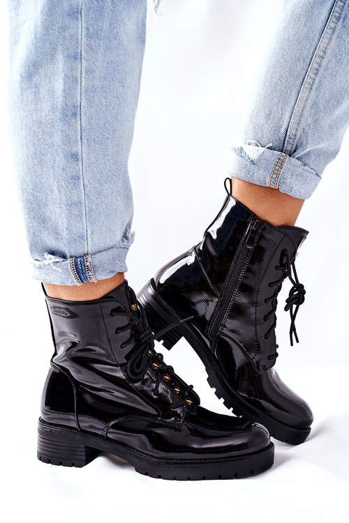 Чоботи жіночі лаковані чорні Maniana