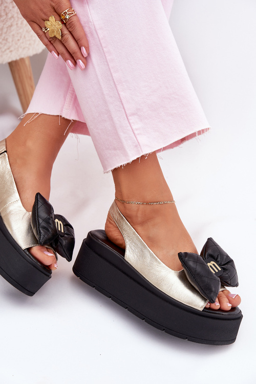 Жіночі шкіряні сандалі на платформі з бантом CheBello 4641 золотисто-чорні