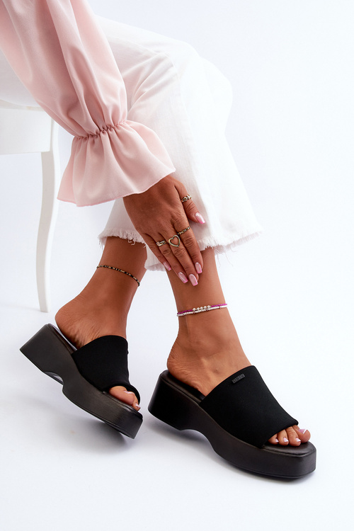 Жіночі босоніжки Big Star NN274021 Чорні