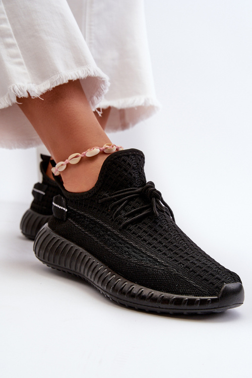 Жіноче чорне спортивне взуття з тканини Nelmarie