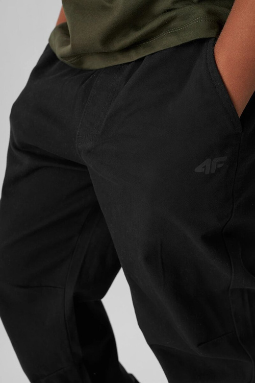 Повсякденні гладкі штани для бігунів для хлопчиків 4F чорні 4FJWMM00TTROM0812-20S