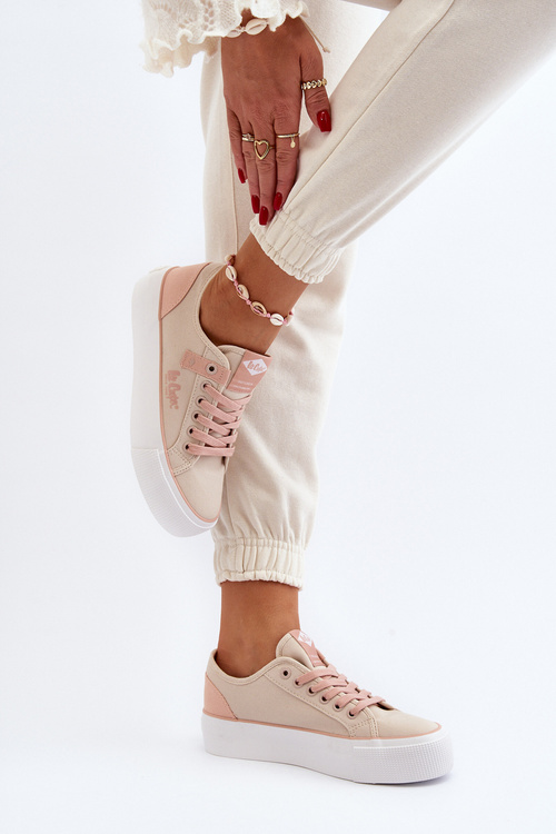 Тканинні жіночі кросівки Lee Cooper LCW-24-31-2196 бежевий