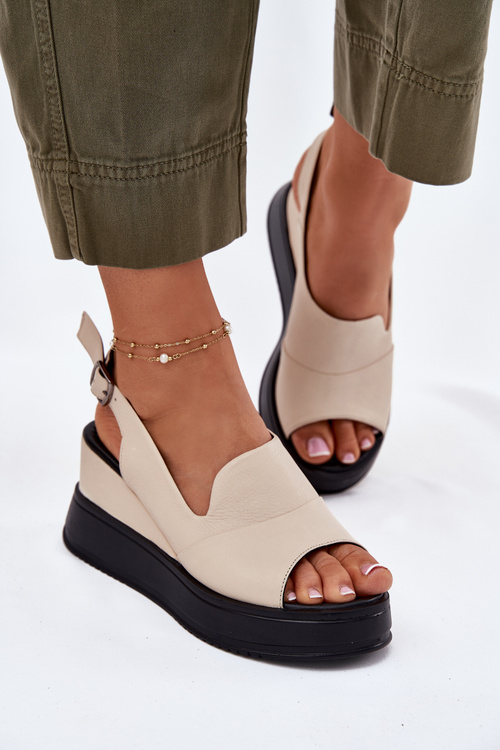 Шкіряні жіночі сандалі на платформі Artiker 54C0401 бежеві