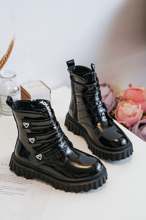 Чорні чоботи на підкладці для дівчинки