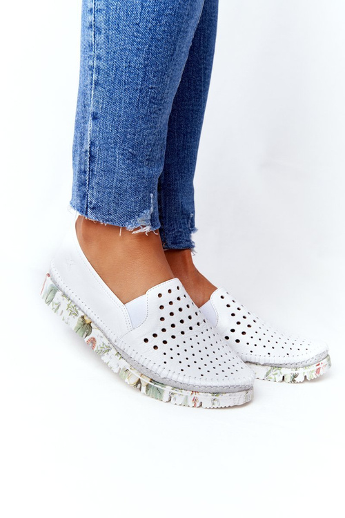 Ажурні шкіряні слипони Maciejka Білі 03512B-11