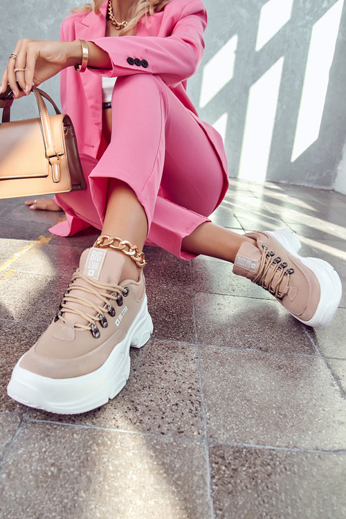 Жіноче спортивне взуття Кросівки Big Star JJ274A222 Бежеві