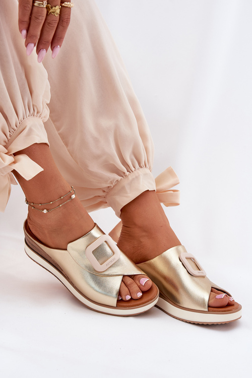 Жіночі шкіряні сандалі на платформі Artiker 56C2146 золоті
