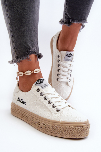 Кросівки з косою Lee Cooper LCW-24-44-2410 Білі